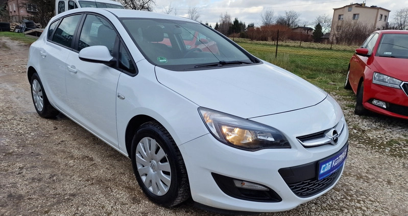 Opel Astra cena 30900 przebieg: 127312, rok produkcji 2015 z Kraków małe 154